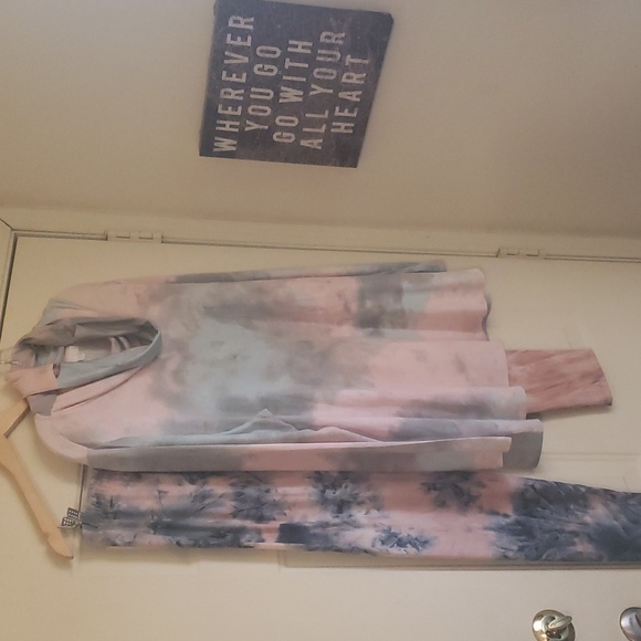 Adyson Parker Extended Turtle Neck with Face Mask Ear Loops - Picture 1 of 6